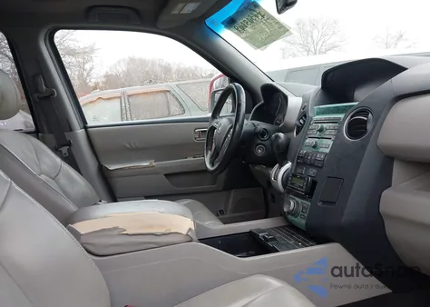 2011 Honda Pilot Touring z USA, uszkodzony, nr VIN 5FNYF3H98BB021222